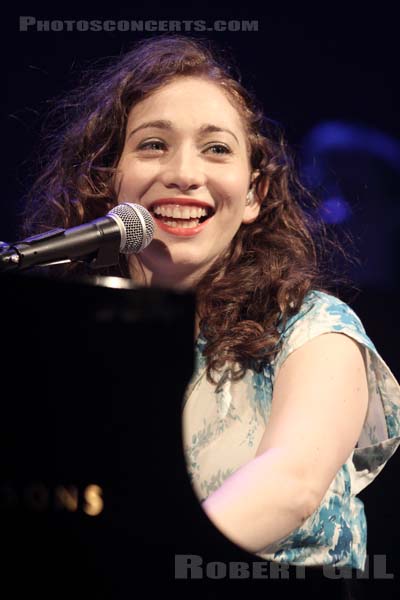 REGINA SPEKTOR - 2012-07-05 - PARIS - Le Trianon - 